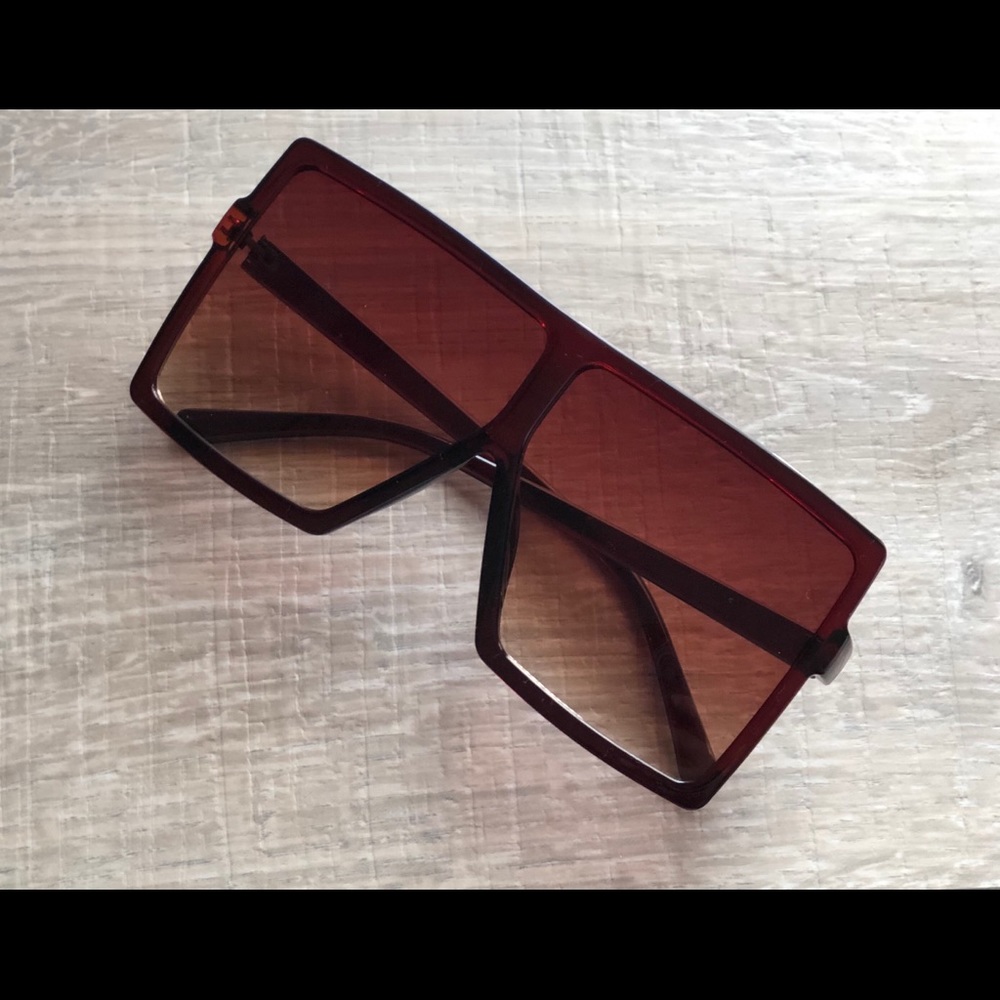 FASHION SUNGLASSES